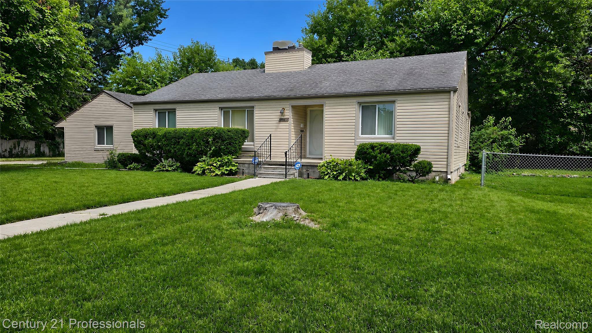 18407 Garfield, Redford Charter Township, MI 48240