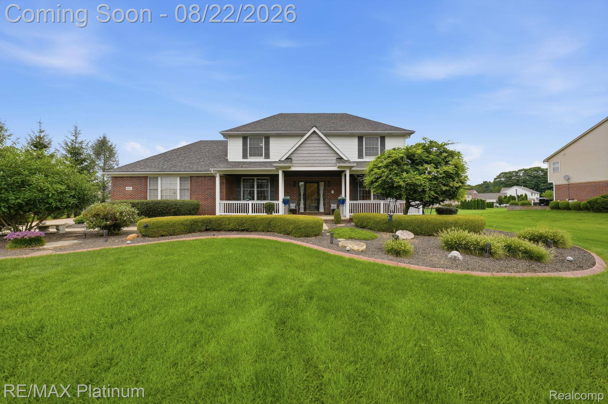 8927 Lantree DR, Hartland Township, MI 48855