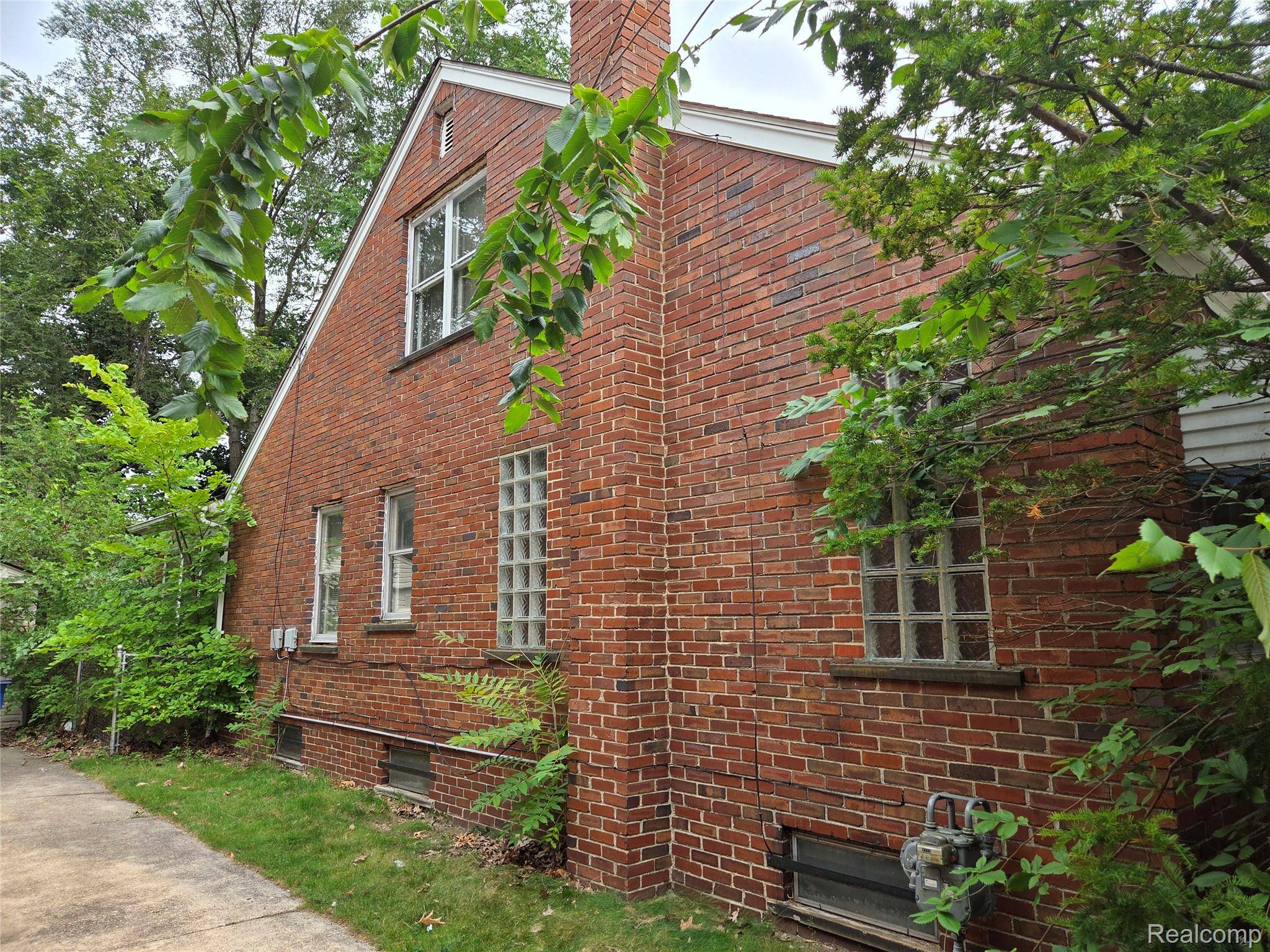 20120 Yonka ST, Detroit, MI 48234
