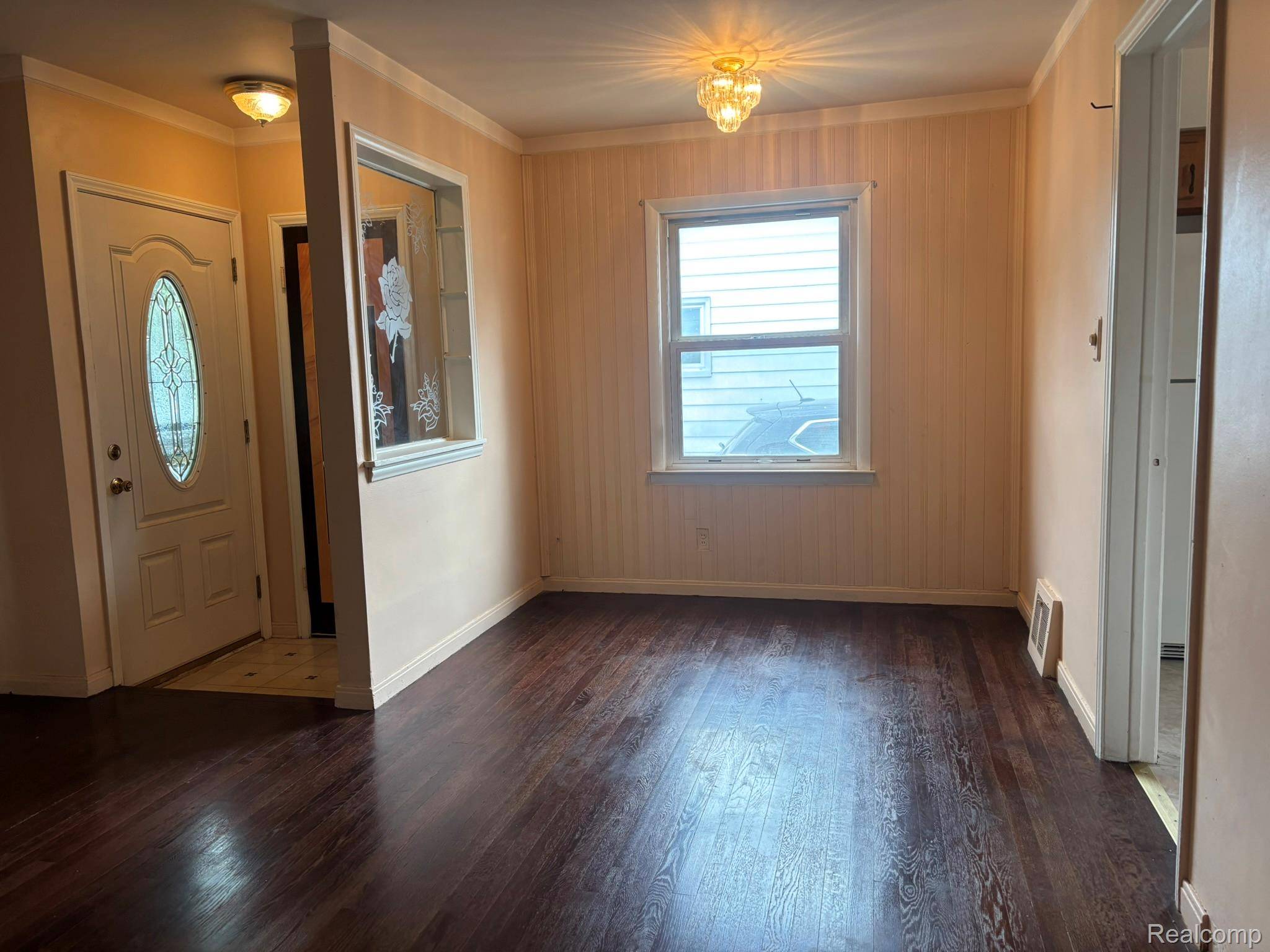 23071 Ithaca ST, Oak Park, MI 48237