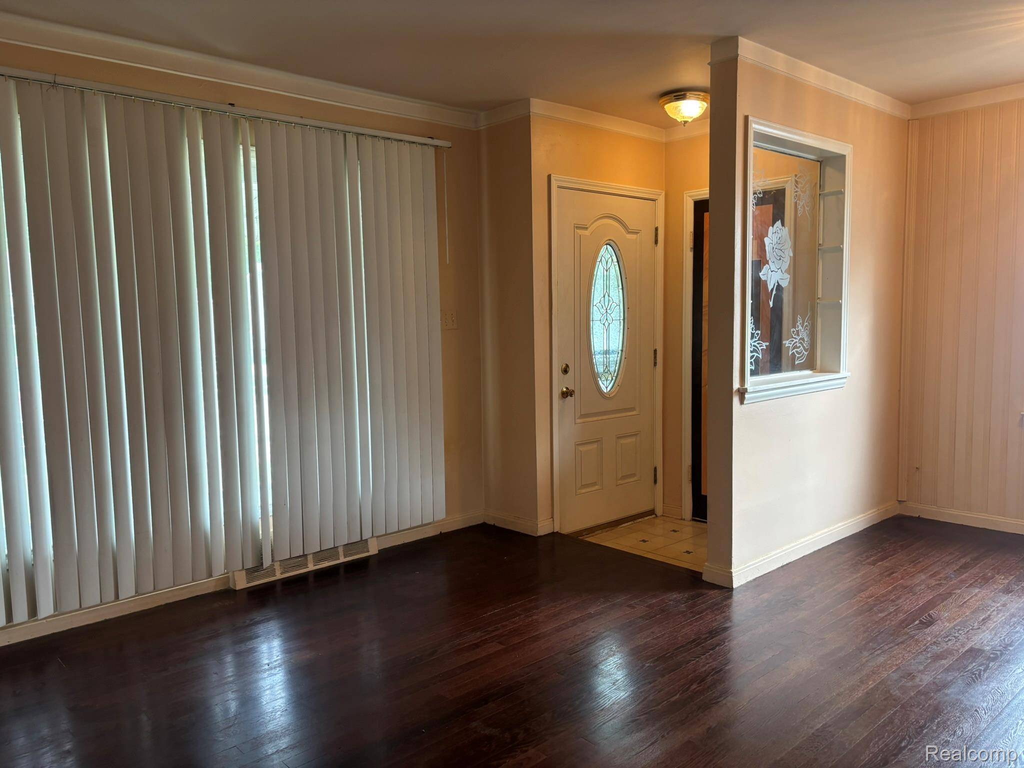 23071 Ithaca ST, Oak Park, MI 48237