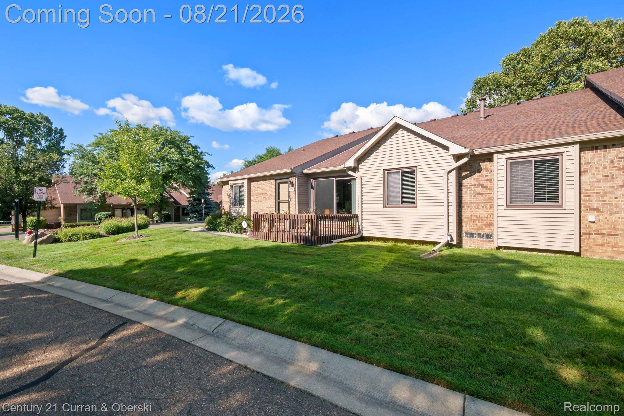 7981 Lawrence, West Bloomfield Charter Township, MI 48322