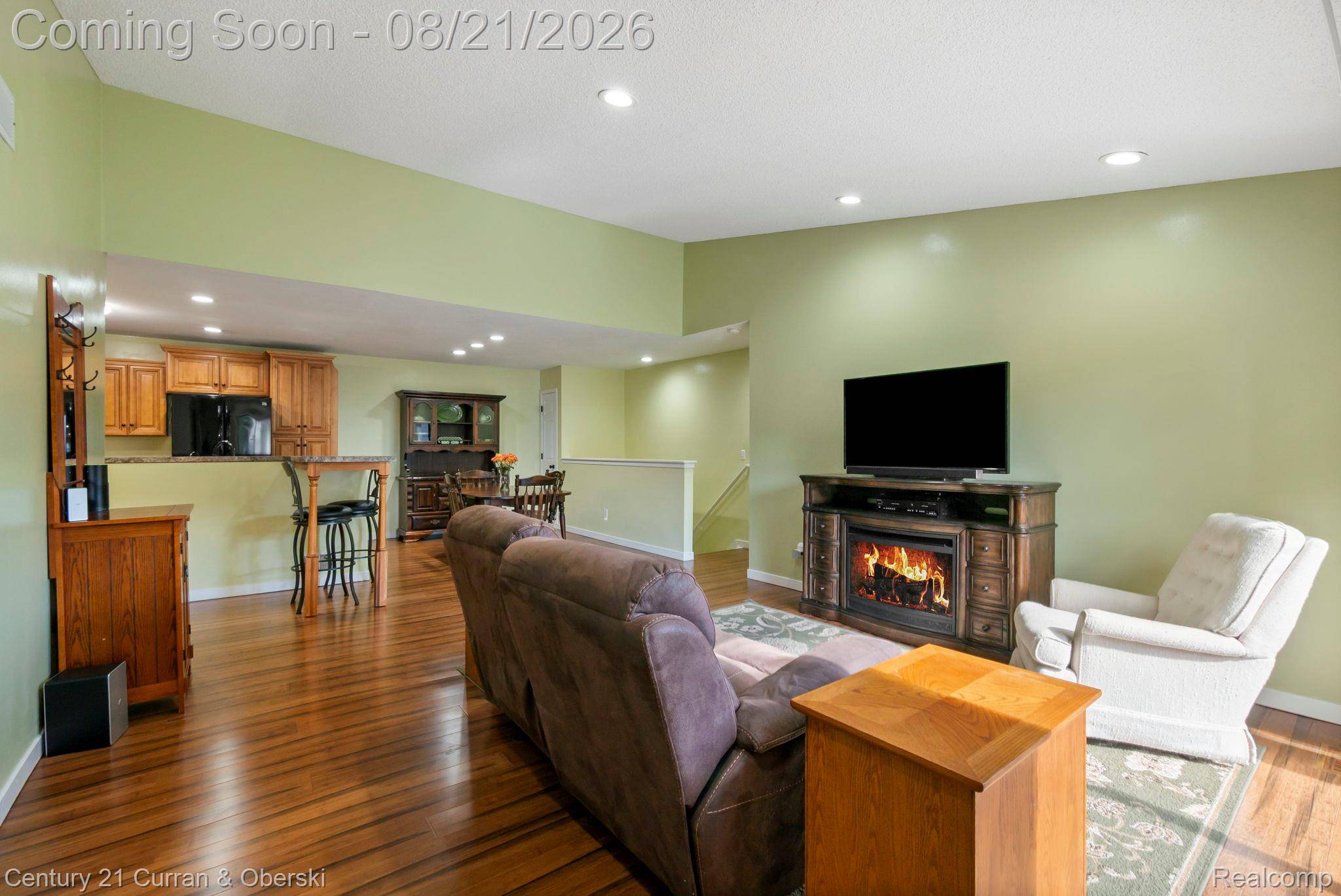 7981 Lawrence, West Bloomfield Charter Township, MI 48322