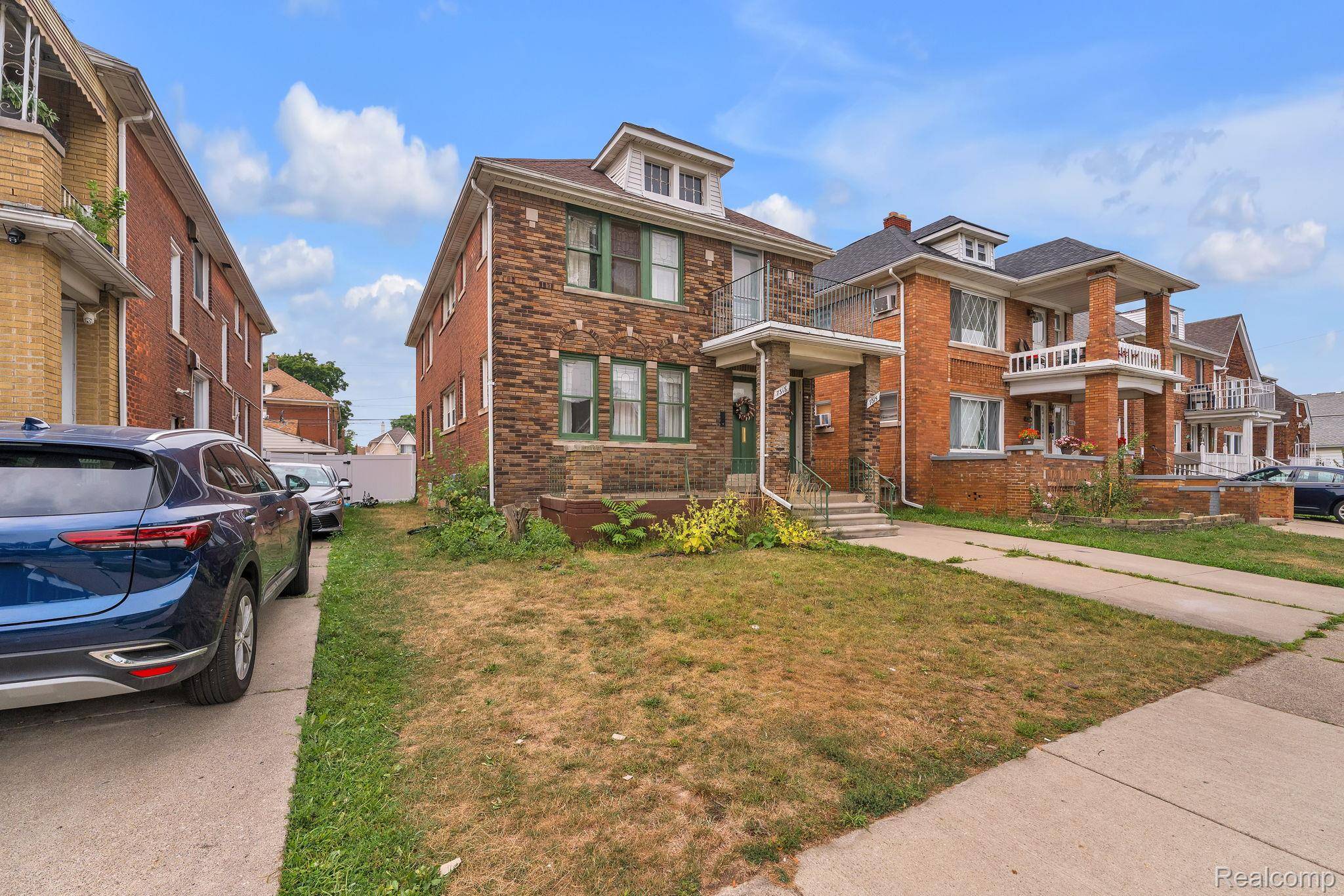 7313 Emanon ST, Dearborn, MI 48126