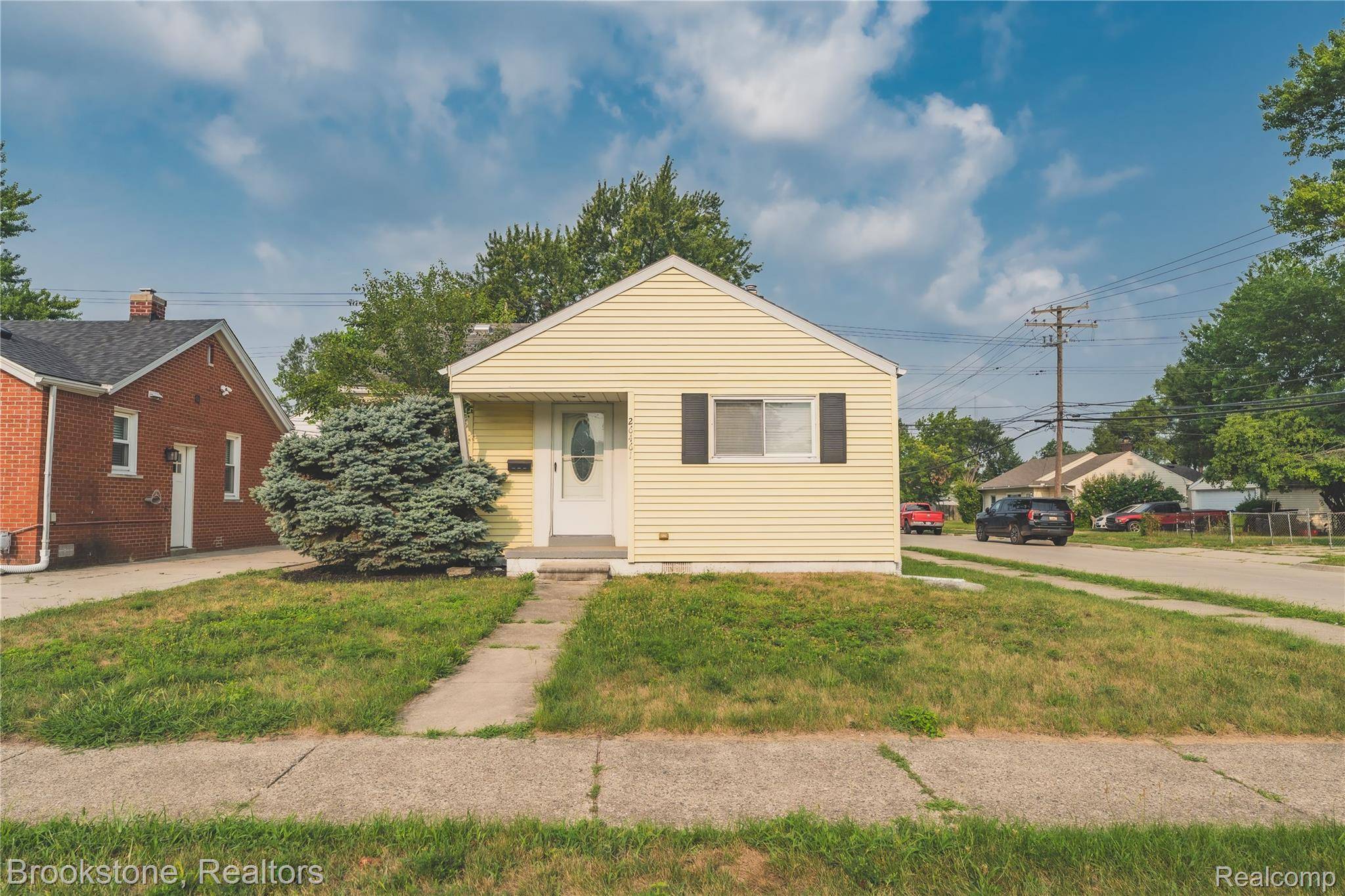 26461 Belanger ST, Roseville, MI 48066