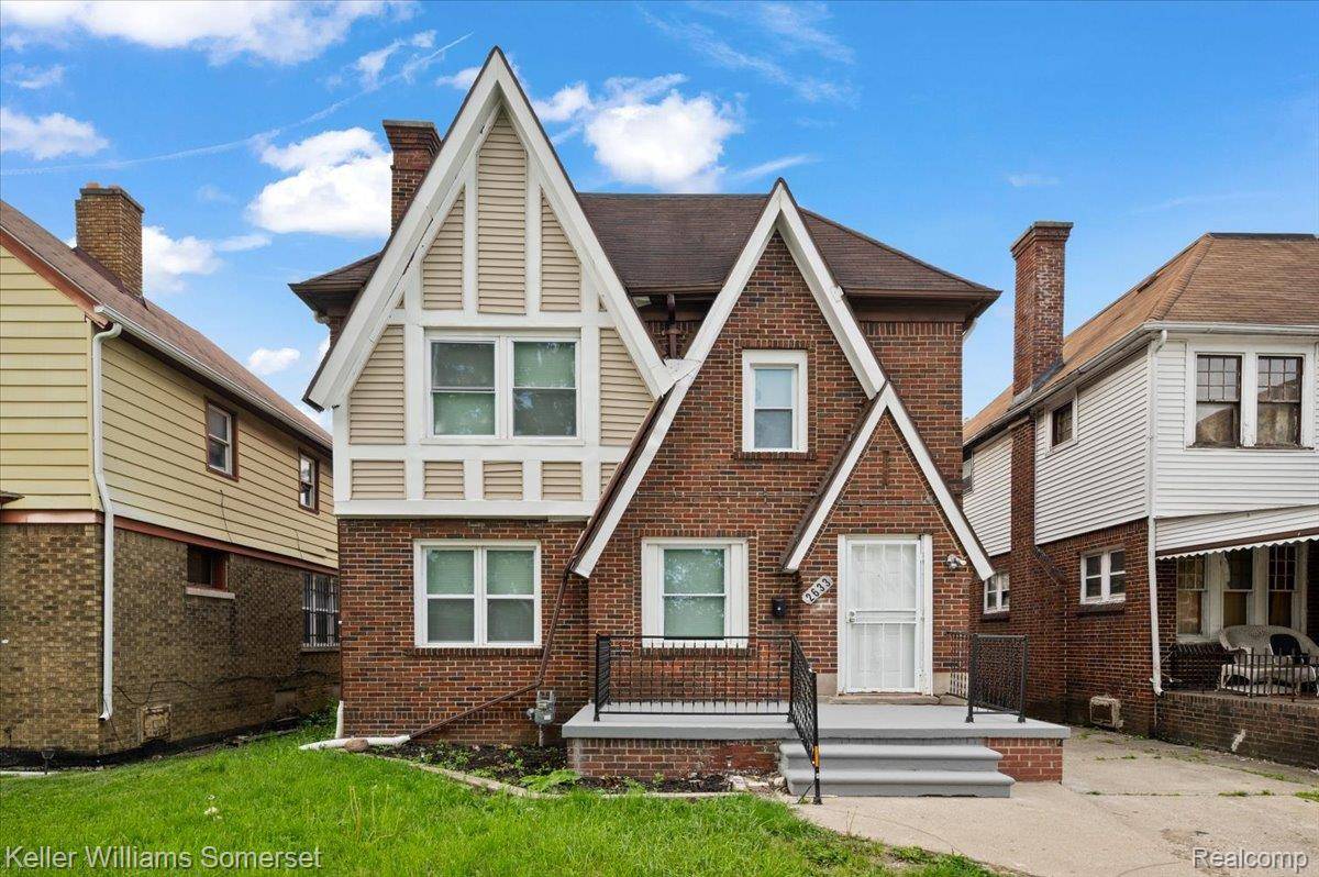2633 Burlingame ST, Detroit, MI 48206