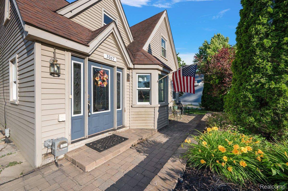 3067 Avalon RD, Rochester Hills, MI 48309