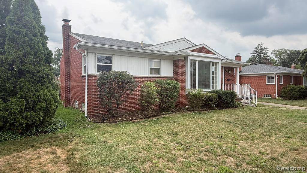 30435 Rosslyn AVE, Garden City, MI 48135