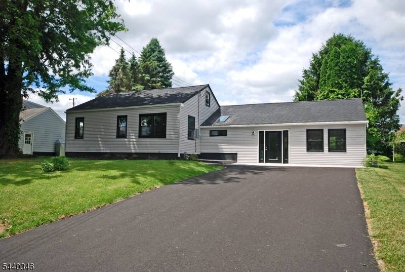 496 Franklin St, Pohatcong Twp., NJ 08865