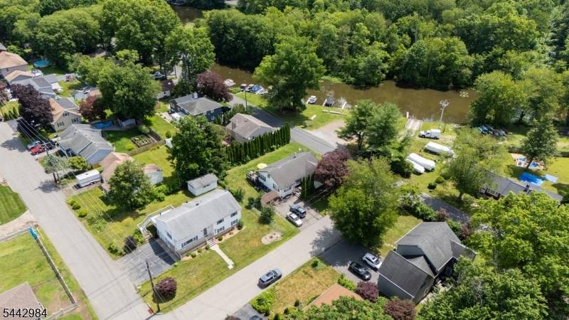 67 Greenbrook Dr, West Milford Twp., NJ 07480