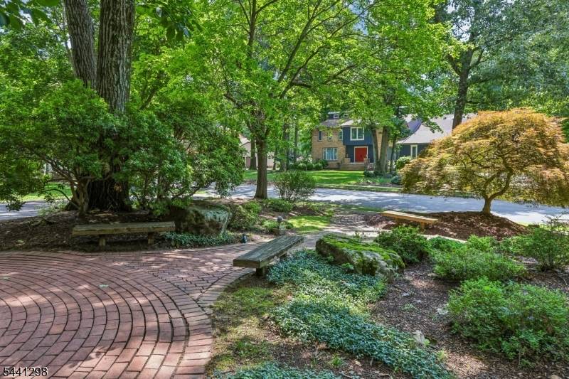 28 Tammy Hill Trl, Randolph Twp., NJ 07869