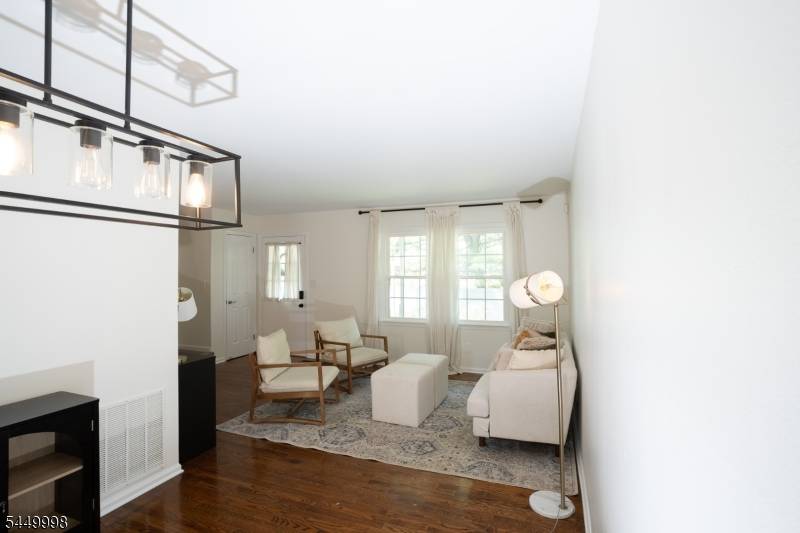 1304 Washington Cmn, Hillsborough Twp., NJ 08844