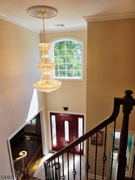20 Hugenot St, East Hanover Twp., NJ 07936
