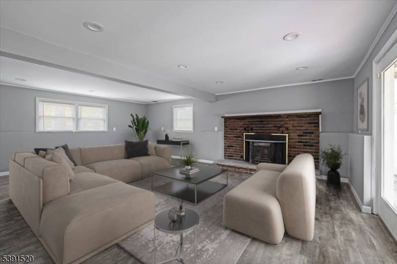 145 Schwarz Blvd, Jefferson Twp., NJ 07849