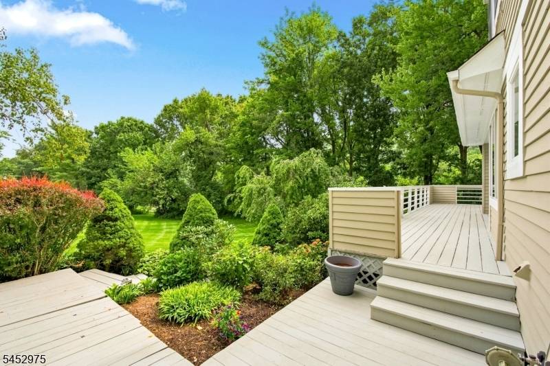 17 Tannery Hill Dr, Hardyston Twp., NJ 07419