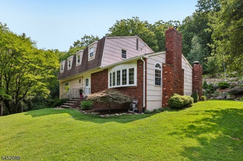 16 Zander Ln, Randolph Twp., NJ 07869