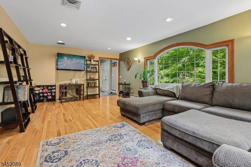 16 Zander Ln, Randolph Twp., NJ 07869