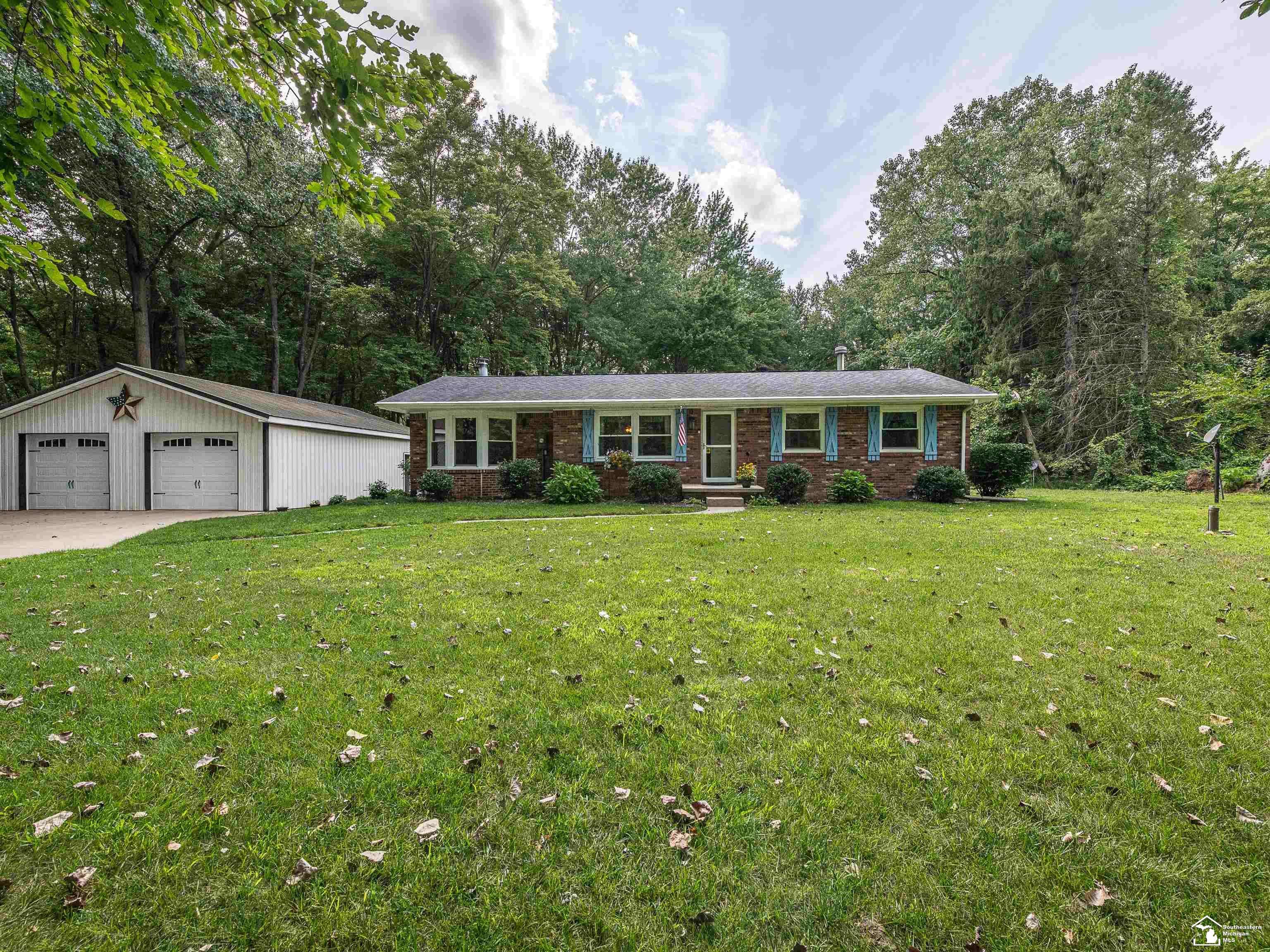 9703 Summerfield RD, Bedford Twp, MI 48182