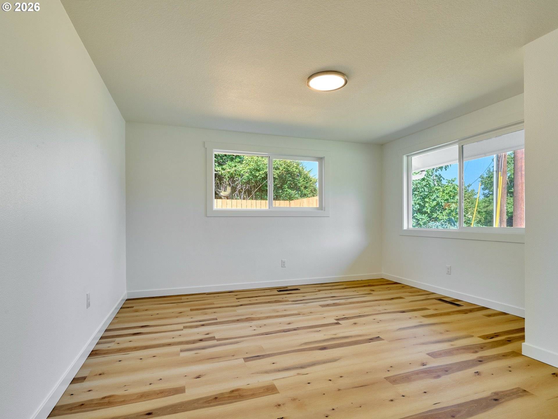 1086 WILSON ST, Woodburn, OR 97071
