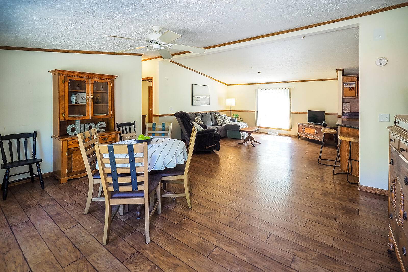 84 Thelen DR, Cheshire Twp, MI 49055
