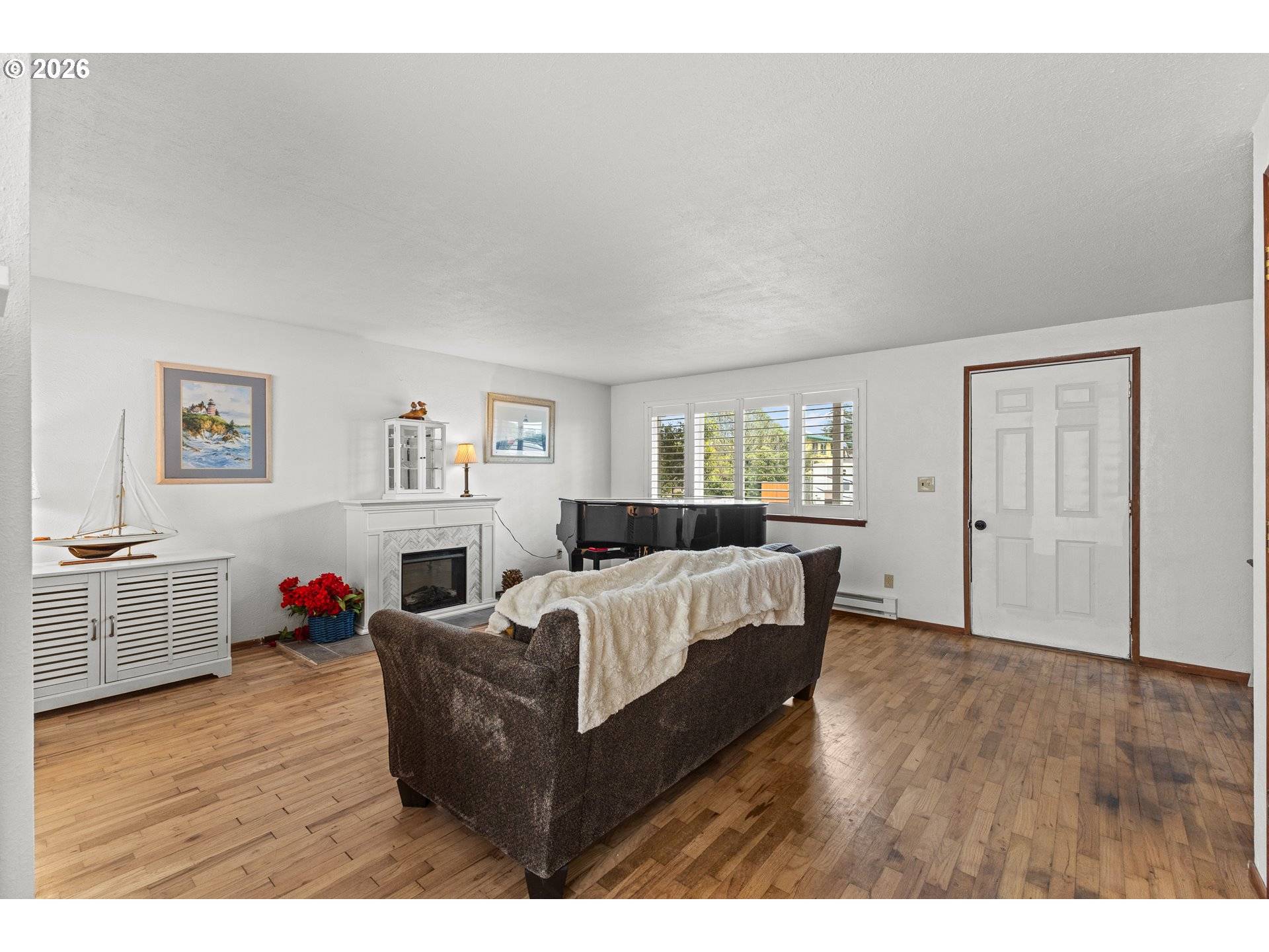 530 MONTGOMERY AVE, Coos Bay, OR 97420