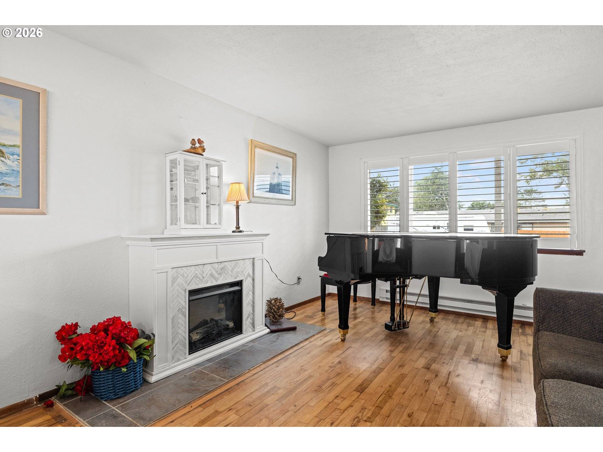 530 MONTGOMERY AVE, Coos Bay, OR 97420