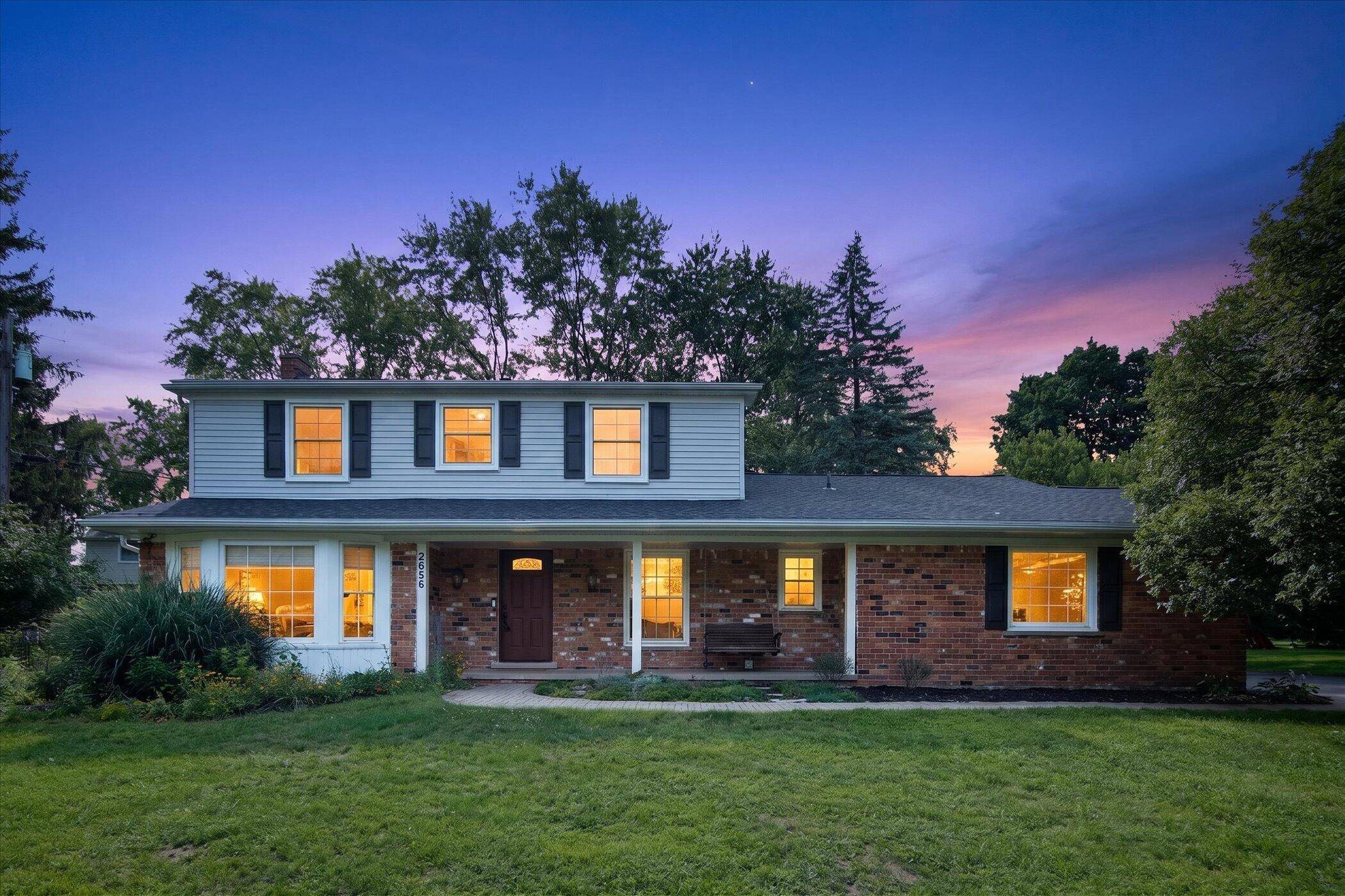 2656 Plumbrook DR, Bloomfield Hills, MI 48304