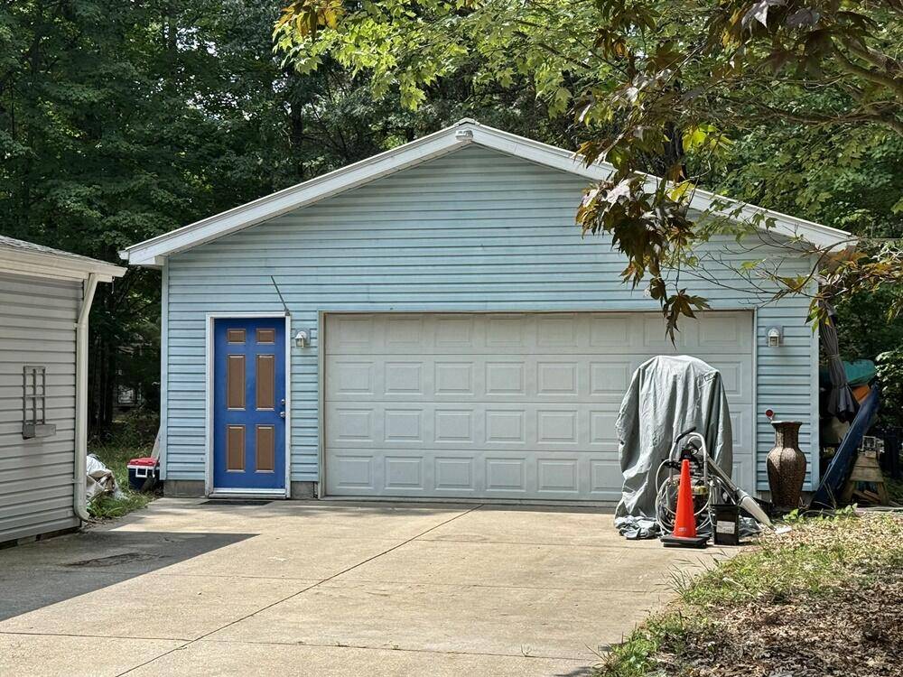 3140 Lake Of The Pines DR, Freeman Twp, MI 48632