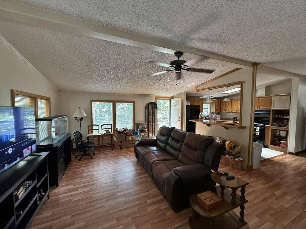 3140 Lake Of The Pines DR, Freeman Twp, MI 48632