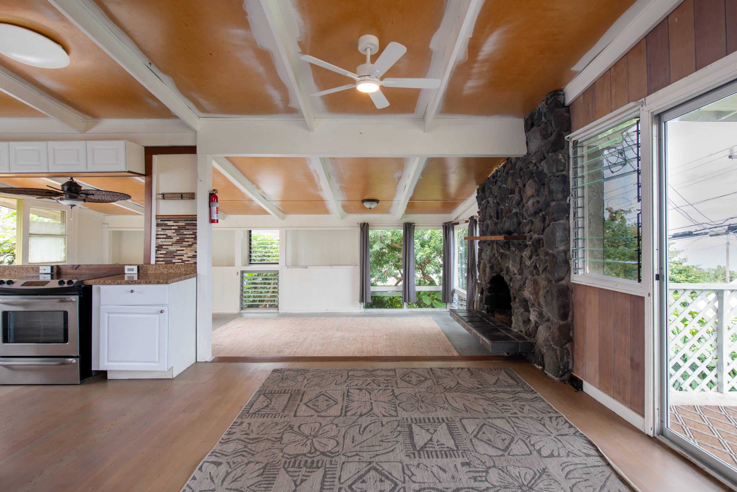 74-5057 PALANI RD, Kailua Kona, HI 96740