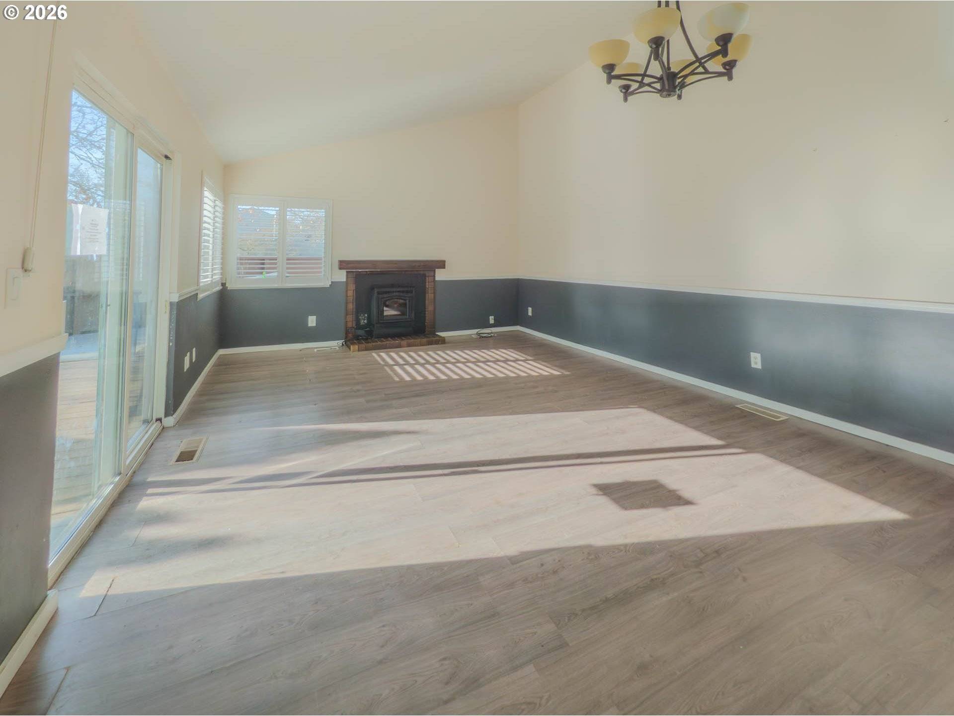 17610 NW ROLLING HILL LN, Beaverton, OR 97006