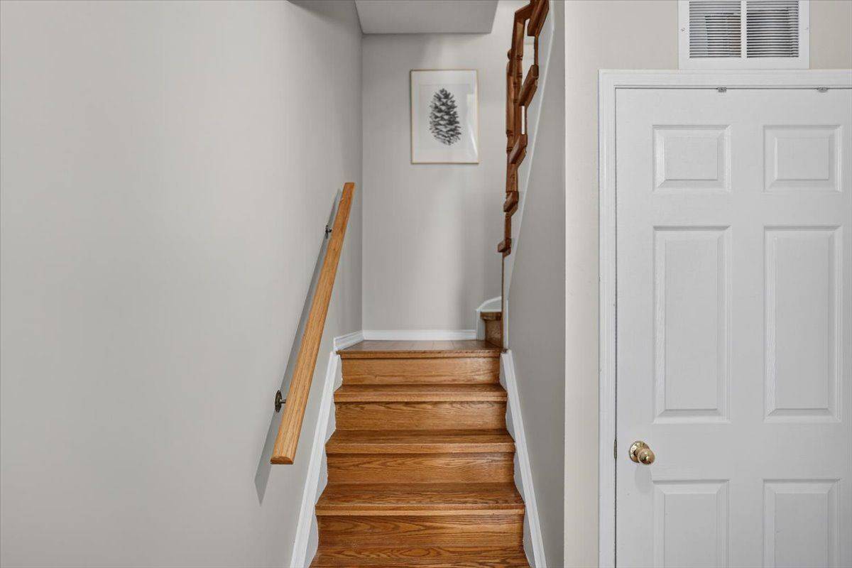 26 Linnell ST, Ajax, ON L1Z 0K9