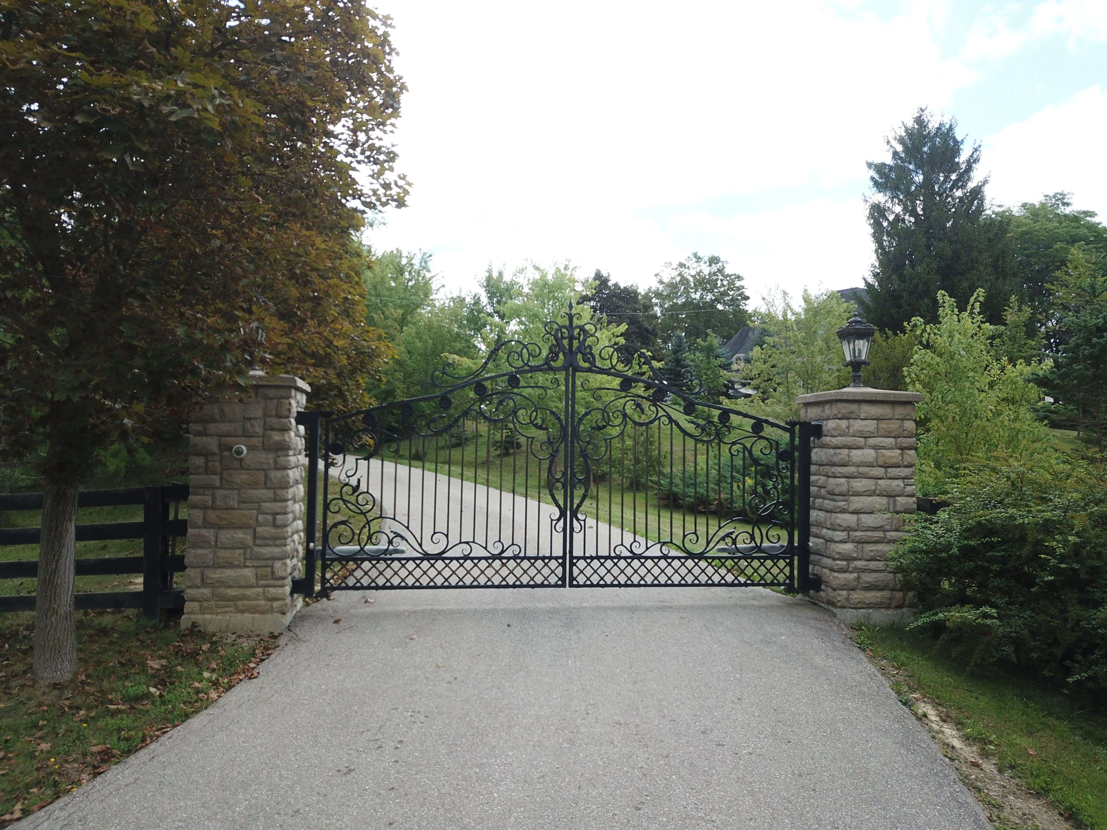 7645 16th Side Road, King, ON L7E 5R7