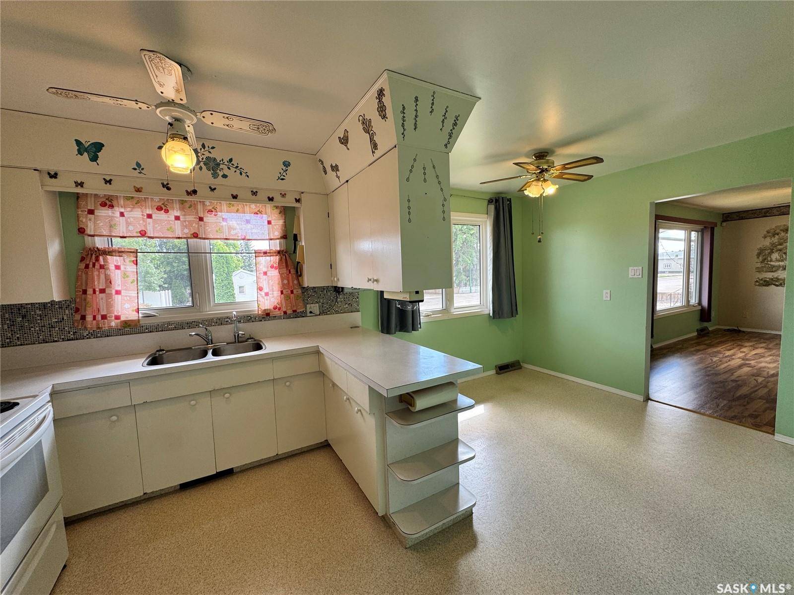 213 5th AVENUE E, Biggar, SK S0K 0M0
