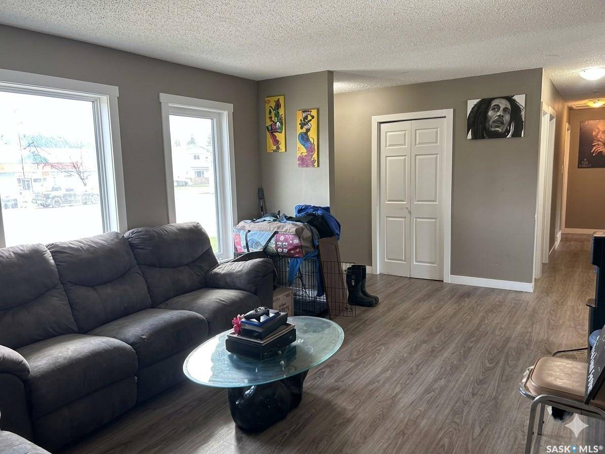 204 Railway AVENUE W, Shellbrook, SK S0J 2E0