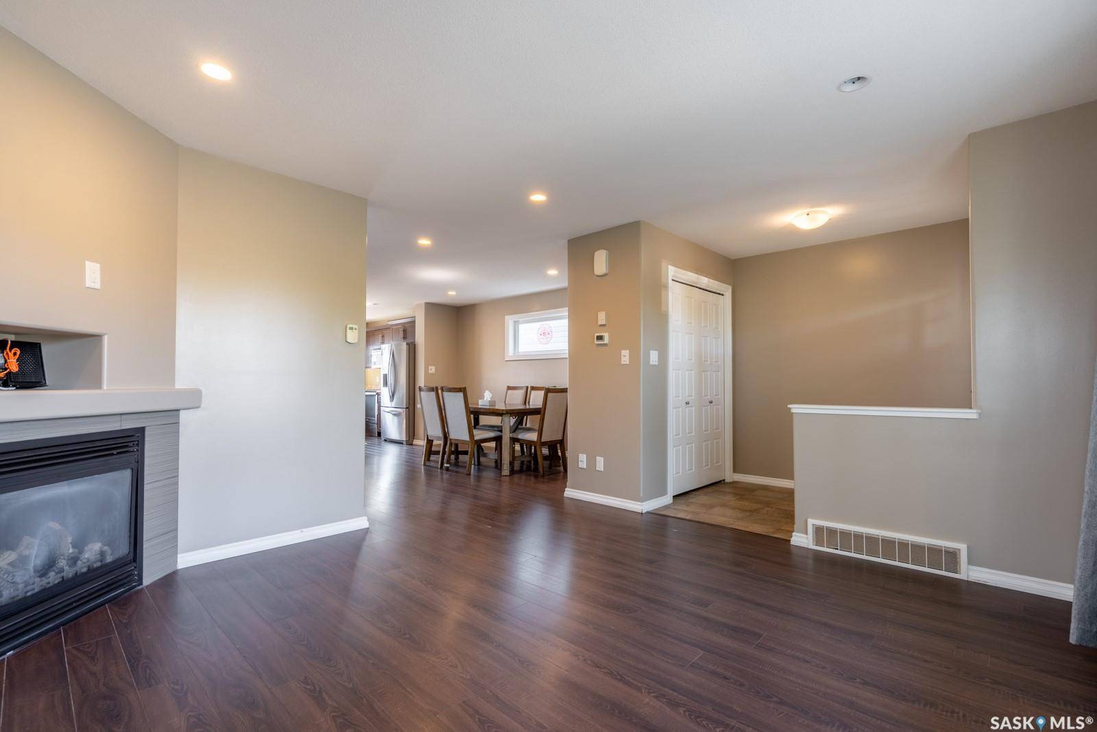 4648 James Hill ROAD, Regina, SK S4W 0C7