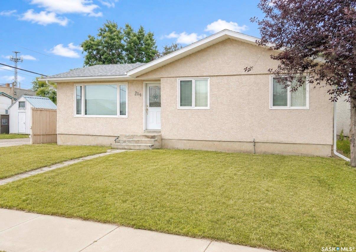 204 Brownlee STREET, Herbert, SK S0H 2A0