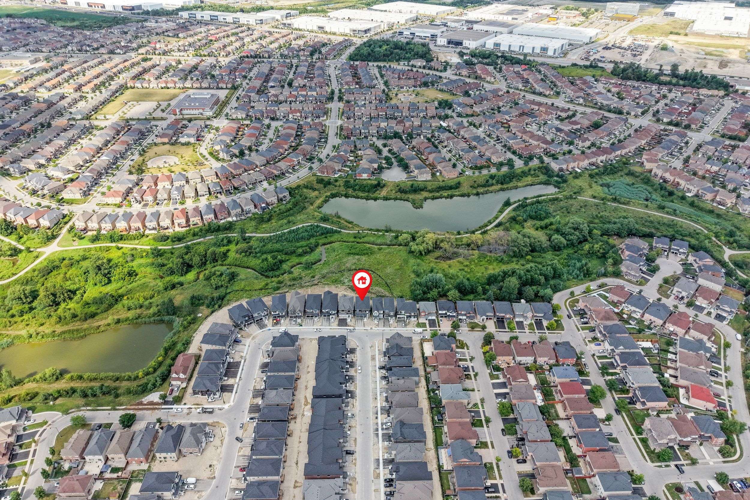 21 Aveena RD, Brampton, ON L6P 0Z5