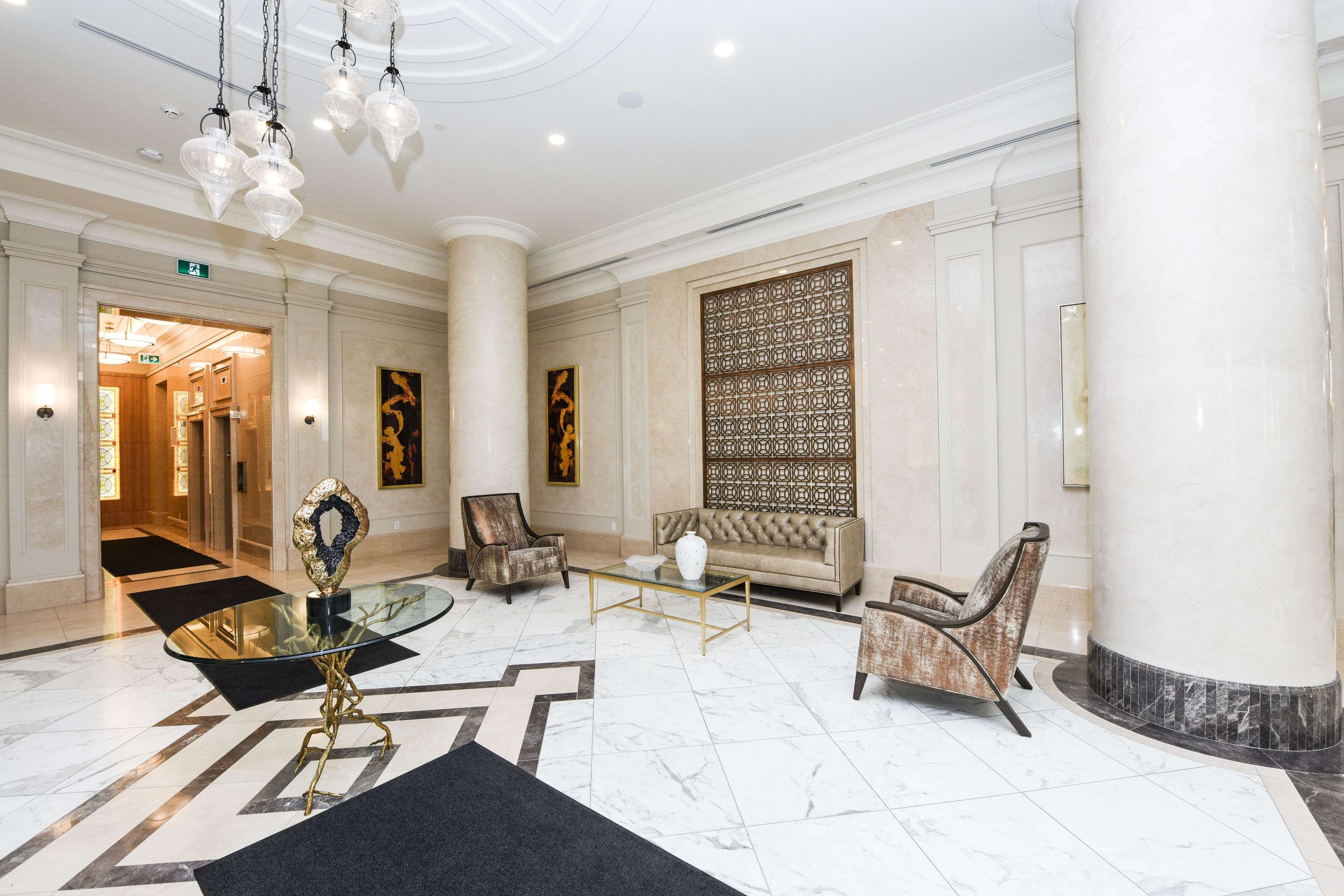 36 Elm DR #3209, Mississauga, ON L5B 1L9