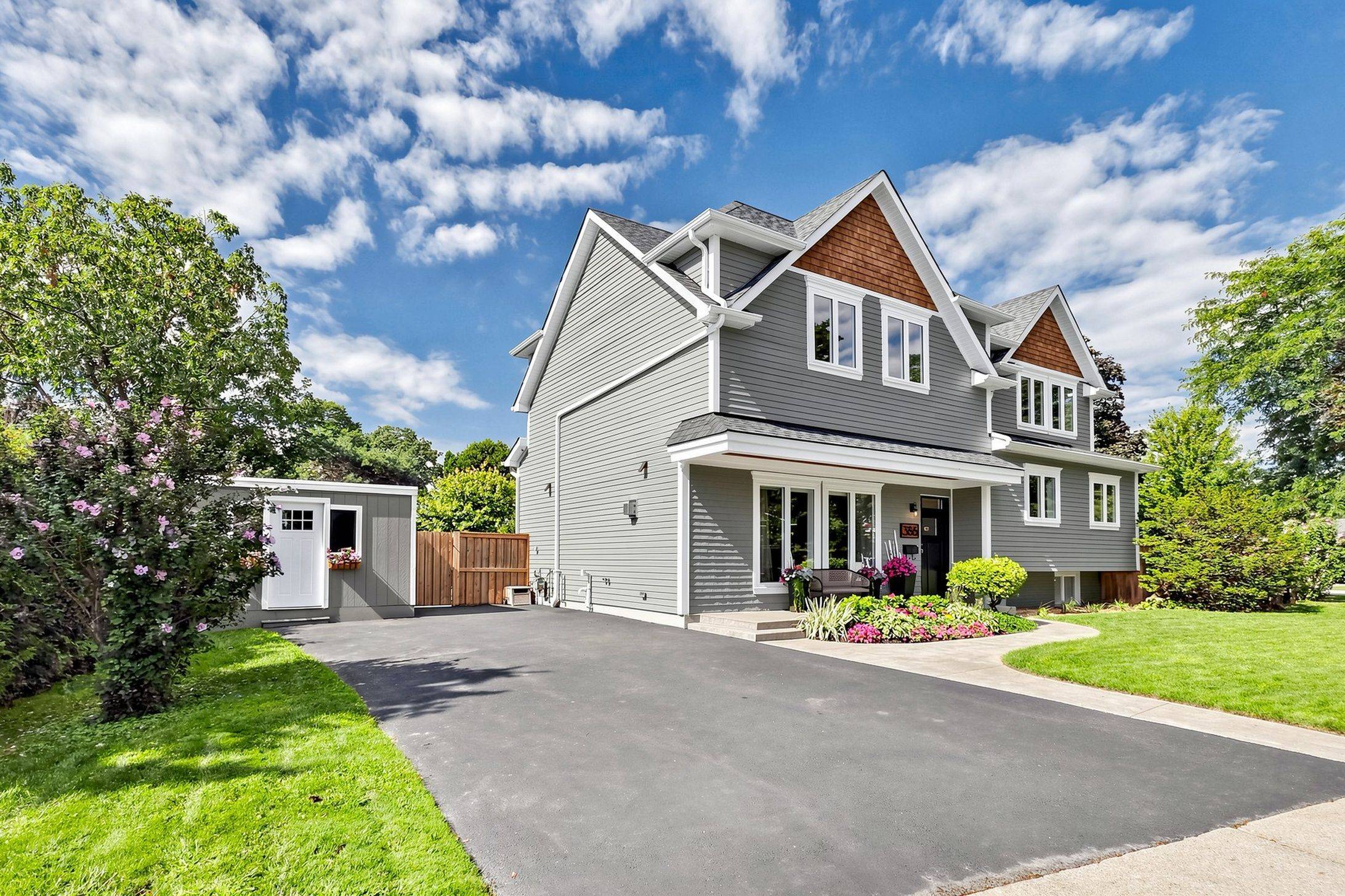 386 Cosburn CRES, Burlington, ON L7L 2W6