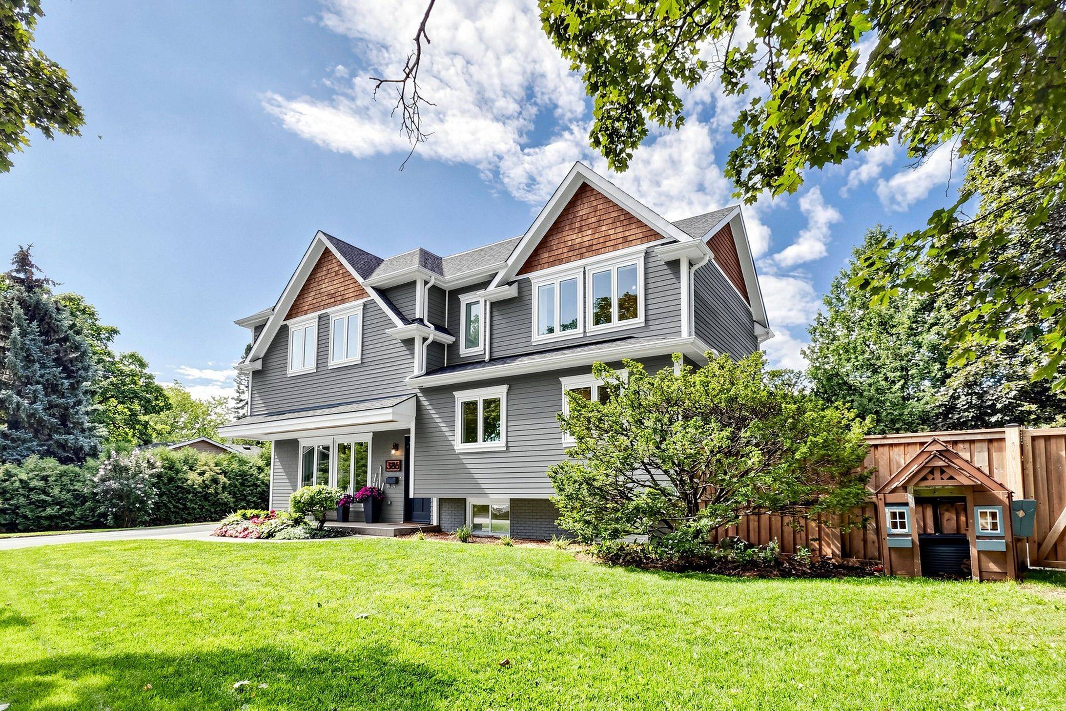 386 Cosburn CRES, Burlington, ON L7L 2W6