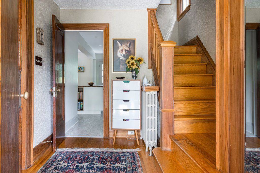 78 Paisley AVE N, Hamilton, ON L8S 4G9