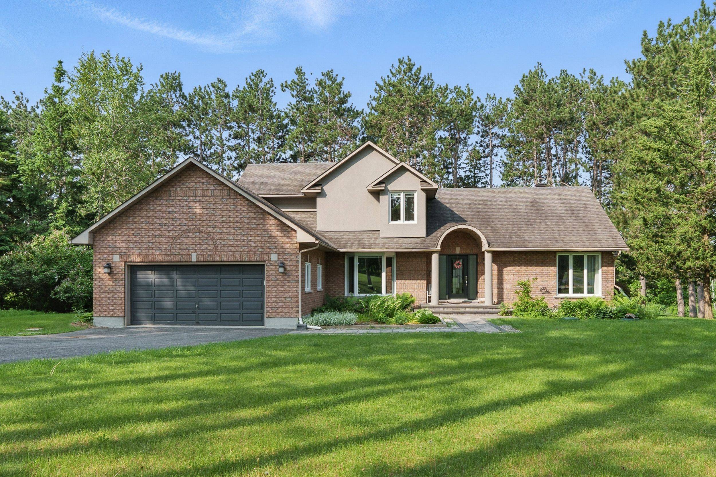 114 David Kennedy DR, Constance Bay - Dunrobin - Kilmaurs - Woodlawn, ON K0A 1T0