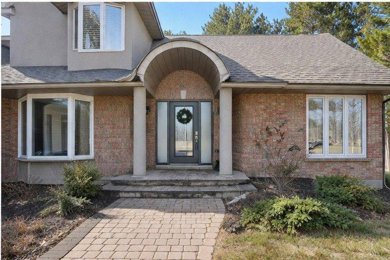 114 David Kennedy DR, Constance Bay - Dunrobin - Kilmaurs - Woodlawn, ON K0A 1T0