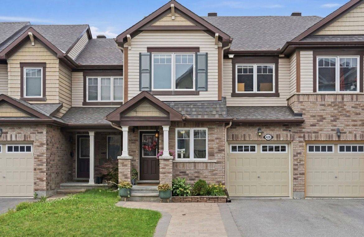 428 White Arctic AVE, Barrhaven, ON K2J 5Y9