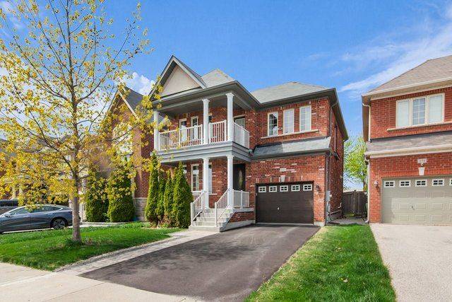 181 Emma Broadbent CT, Newmarket, ON L3X 3K9