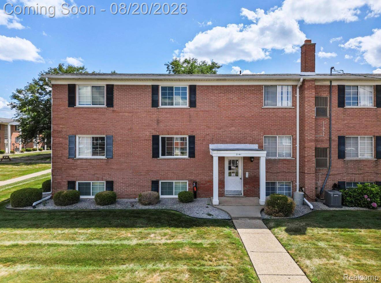 8141 Denwood DR, Sterling Heights, MI 48312