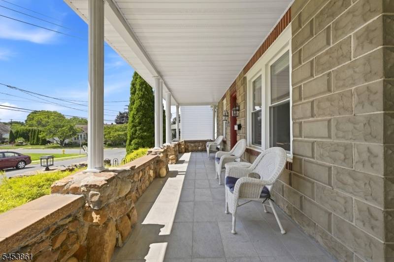 565 Grace Ave, Phillipsburg Town, NJ 08865
