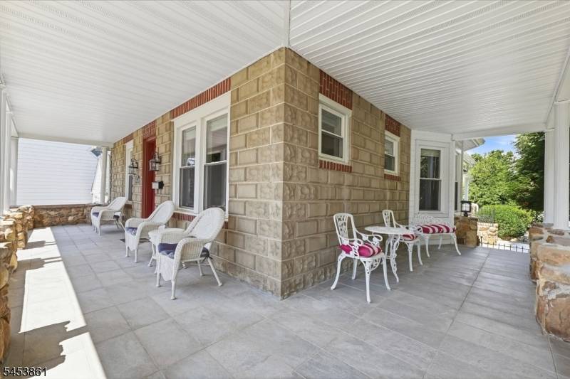 565 Grace Ave, Phillipsburg Town, NJ 08865