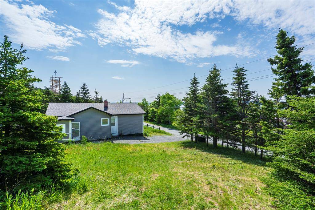 40 Godsells Road, Spaniards Bay, NL A0A 3X0